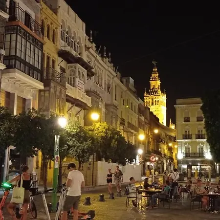Apartamento Casco Historico Con Atico. Seville