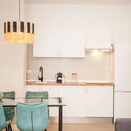 Gotoseville Faustino Flats Apartment *
