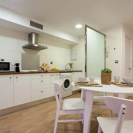 Ole - Albareda 24 Apartmán *