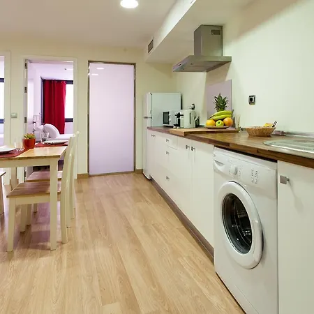 Ole - Albareda 24 Apartmán *