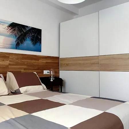 Nuevo 3 Y Vista A La Giralda Junto A Sanchez Pizjuan Apartamento