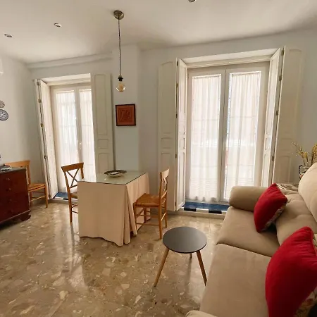 Eva Recommends Marchena Apartment *