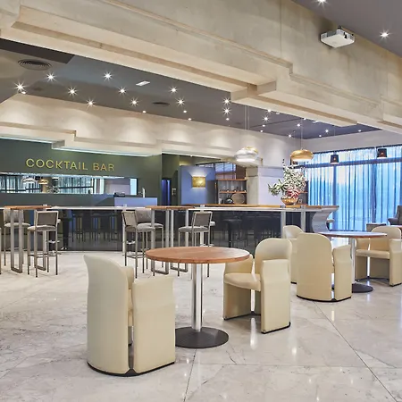 Silken Al-andalus Palace Hotel 4*