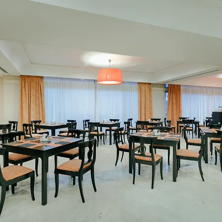Hotel Hesperia 4*