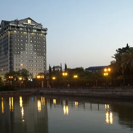 Center Hotel 4*