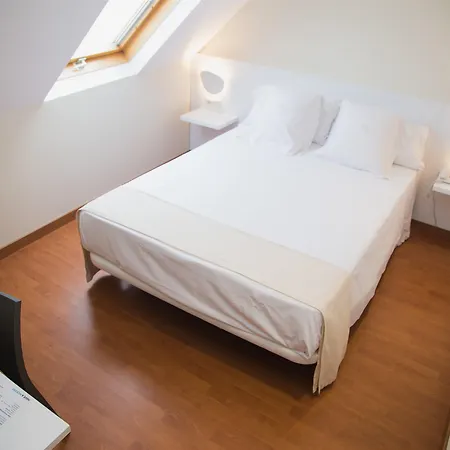 Vertice Hotel 4*