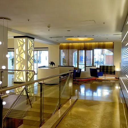 Vertice 4* Sevilla