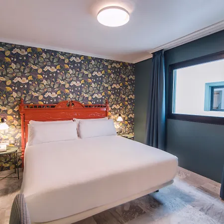 Petit Palace Puerta De Triana Севилья