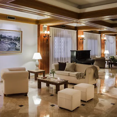 Hotell Fernando Iii 4*