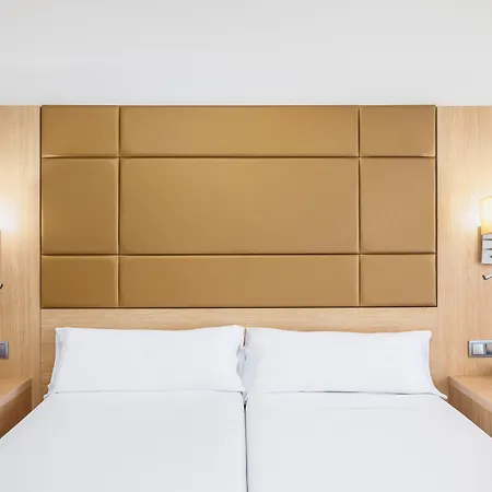 Hotel Virgen De Reyes