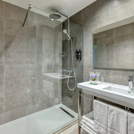 Virgen De Los Reyes Hotel 4*
