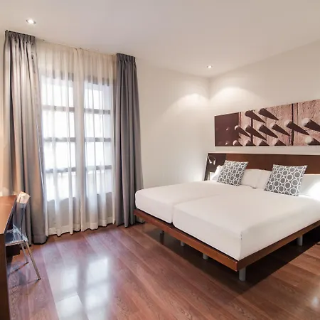 Szálloda Petit Palace Marques Santa Ana 4*