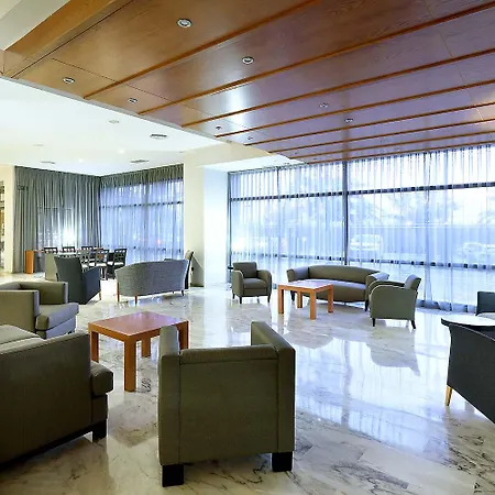 Exe Isla Cartuja Hotel 4*