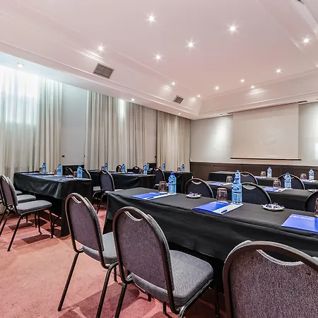 Hotel Macarena
