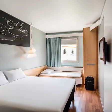 Ibis Hotel Sevilla