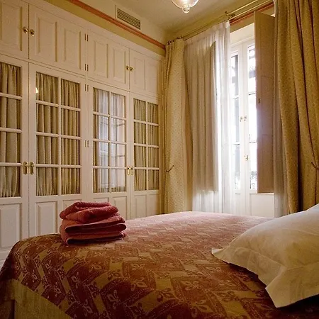 Villa River House *