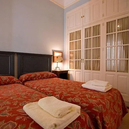 Villa River House *