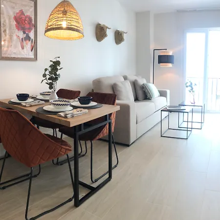 Magna Aparthotel 2*