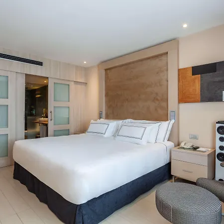 The Level At Melia 3*