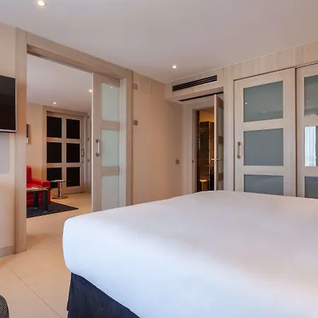 The Level At Melia 3*