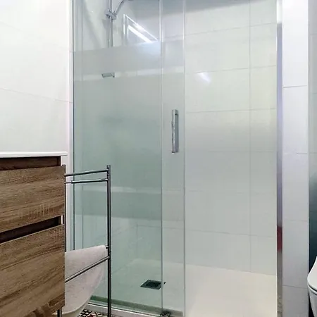 Apartamento Nuevo 3 Y Vista A La Giralda Junto A Sanchez Pizjuan *