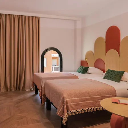 Hotel Ibis Styles Santa Justa 3*