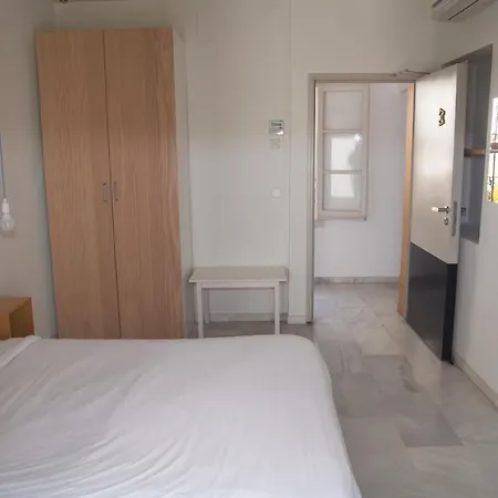 The Nomad Hostel&pension Hostel *