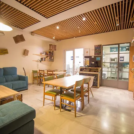 Hostel The Nomad Hostel&pension