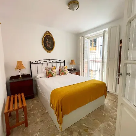 Eva Recommends Marchena Apartment