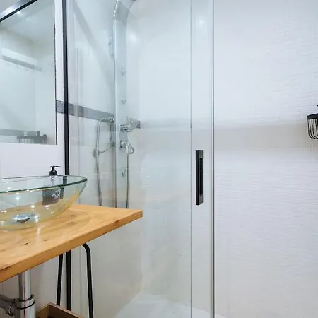 New In Traditional Building Of The Xvi Century Apartment Seville