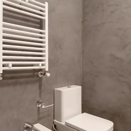 Plaza Nueva 2 Bedrooms & 2 Bathrooms *