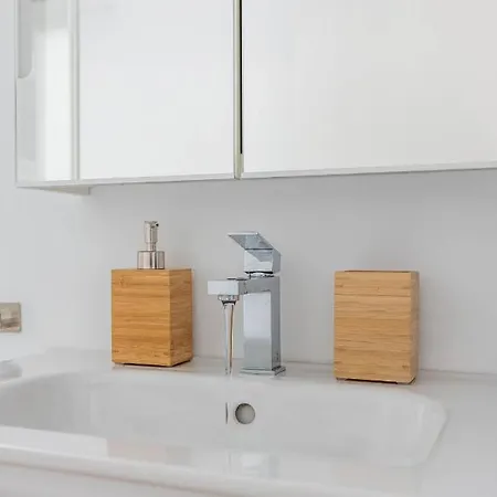 Nervion 2 - Vacacional Apartment *