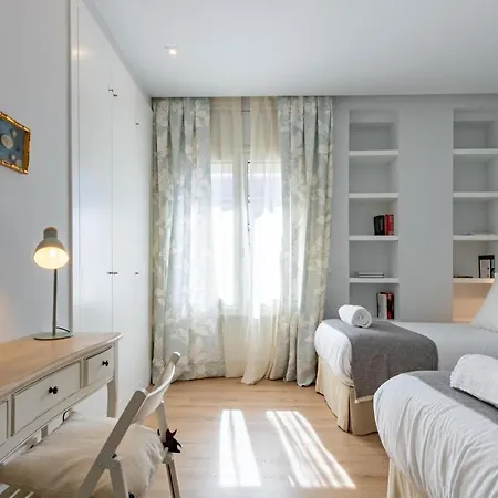 Plaza De Espana Deluxe By Valcambre Apartment *