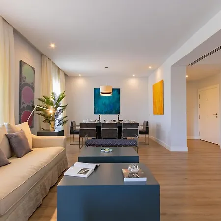 Apartment Plaza De Espana Deluxe By Valcambre *