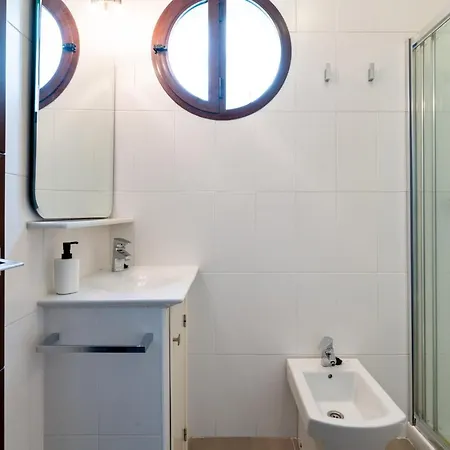 Holi-rent Cuna * Seville