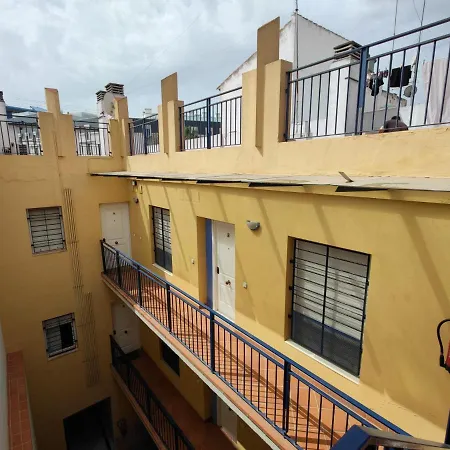 Dos En San Bernardo Apartment Seville