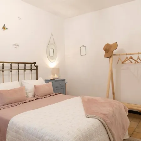 Apartment Andalusian Courtyard Seville