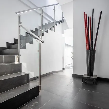 Nervion 2 - Vacacional Apartment Seville