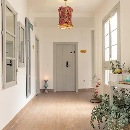 Nuea Santa Cruz Πανσιόν