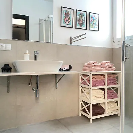 Apartment Hispalis Menendez Pelayo Seville