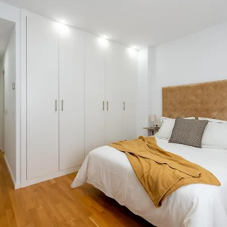 Piso Nuevo En Triana Apartment *
