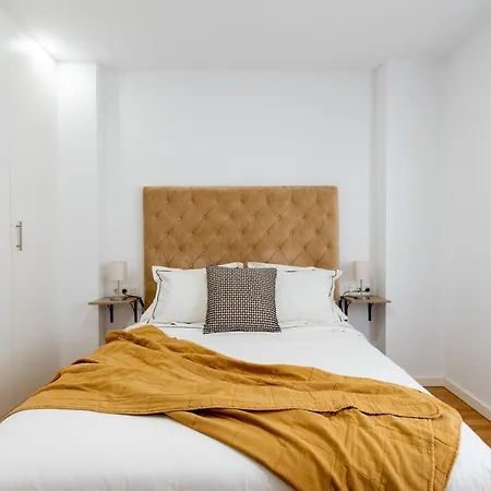 Piso Nuevo En Triana * Seville
