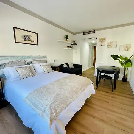 Triana Apartament *