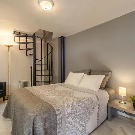 Gavidia Center Premium Suites, Free Parking Apartment