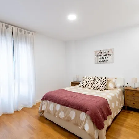 Piso Nuevo En Triana Apartment *