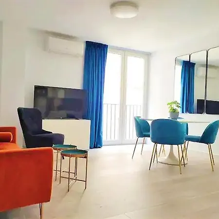 Apartment Premium Al Lado De La Giralda