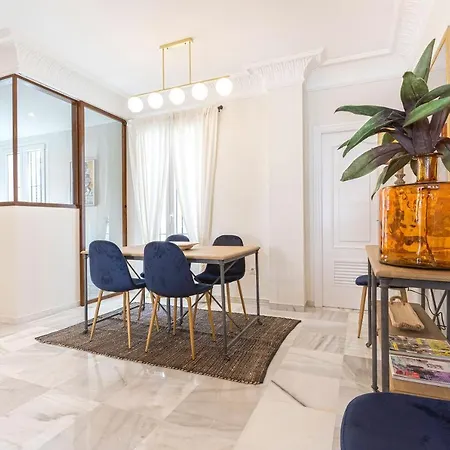 Genteel San Isidoro Apartment *