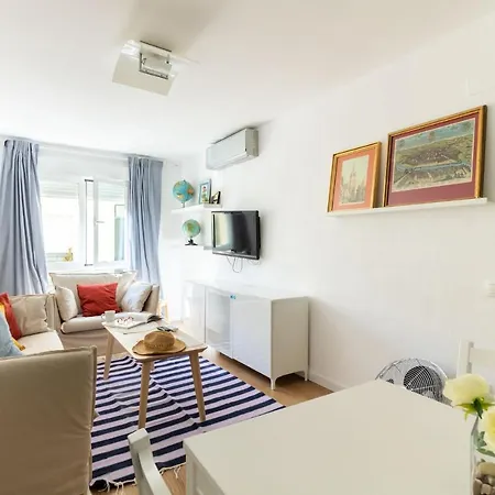 Apartment Colours And Garage Historical Center 4 Pax