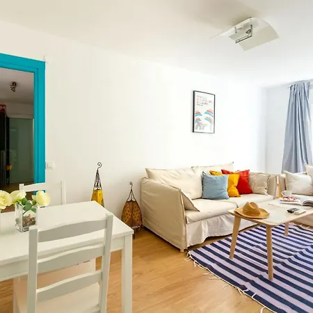 Apartment Colours And Garage Historical Center 4 Pax