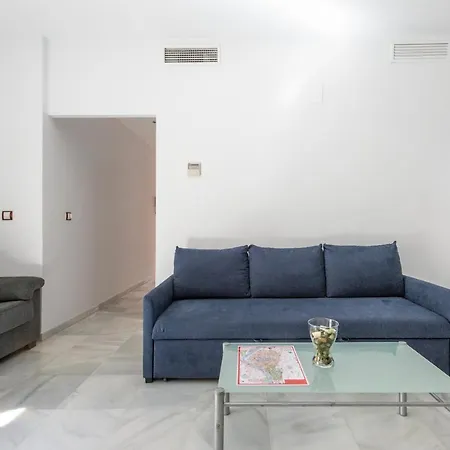 First Floor Near Macarena Church Apartment *